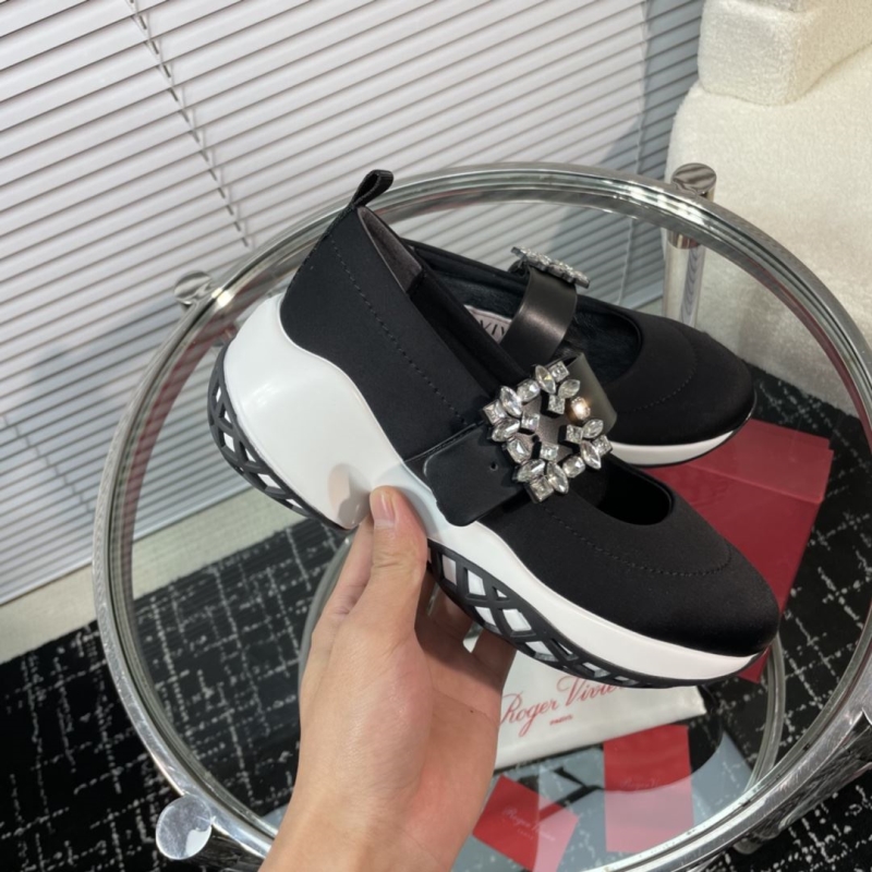 Roger Vivier Casual Shoes